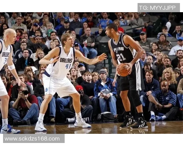 2016季后赛骑士与马刺的巅峰对决回顾与精彩瞬间分析