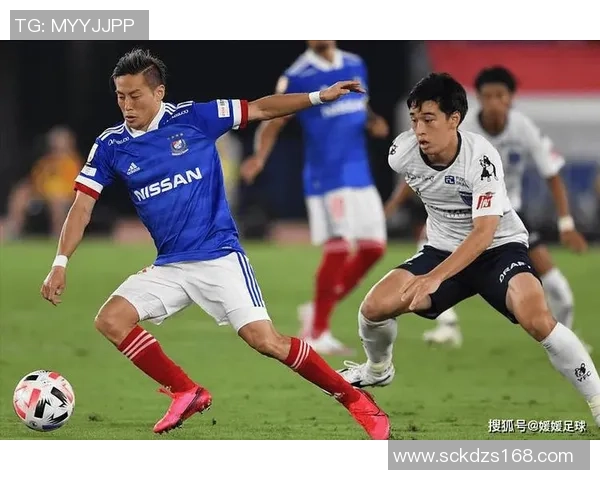 冈山绿雉与横滨队激战正酣比分悬念引人关注 冈山绿雉与横滨队激战正酣比分悬念引人关注